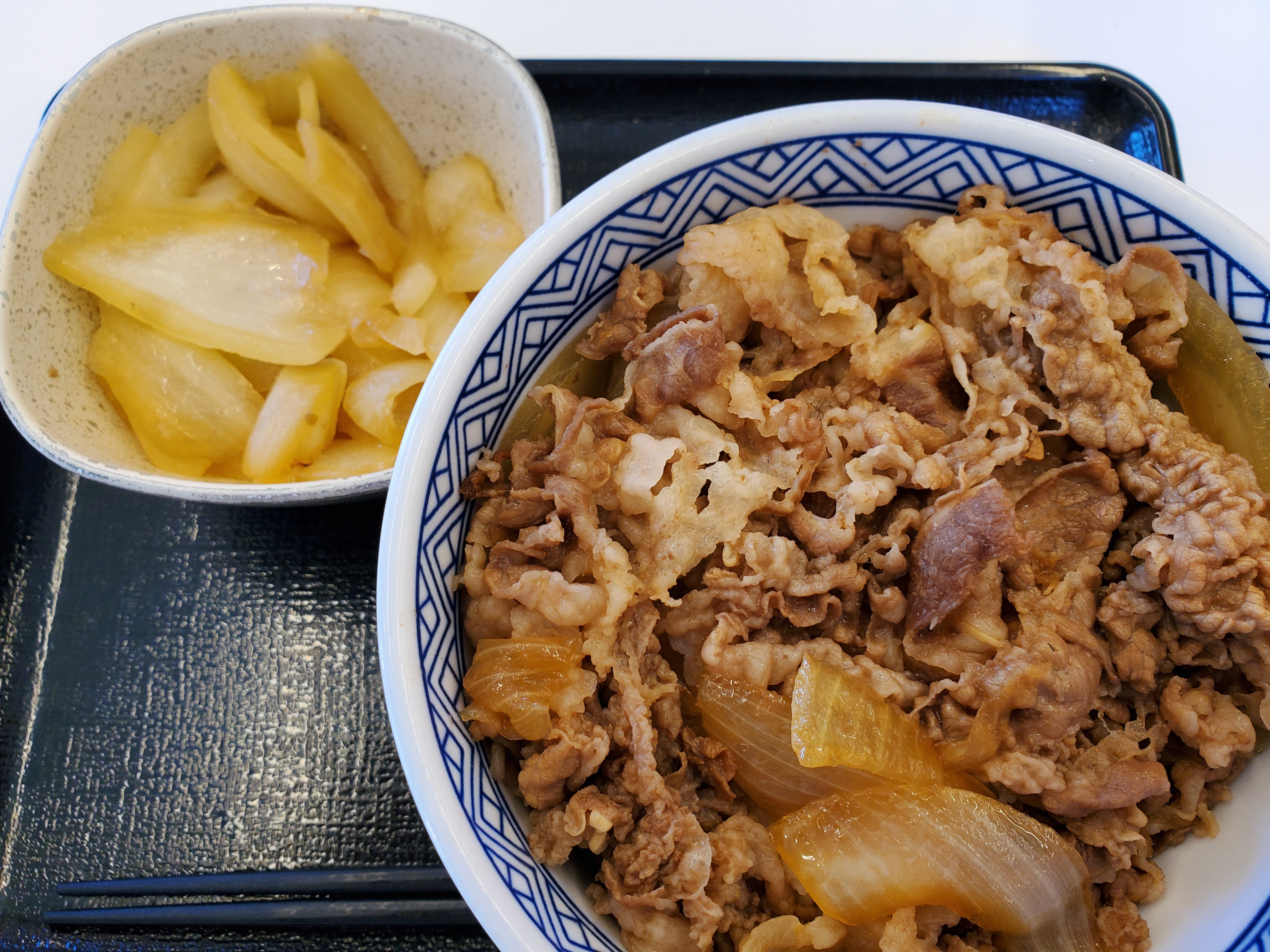 吉野家 ねぎだく牛丼 発売 ネギ４倍 築地の味を全国で コログ